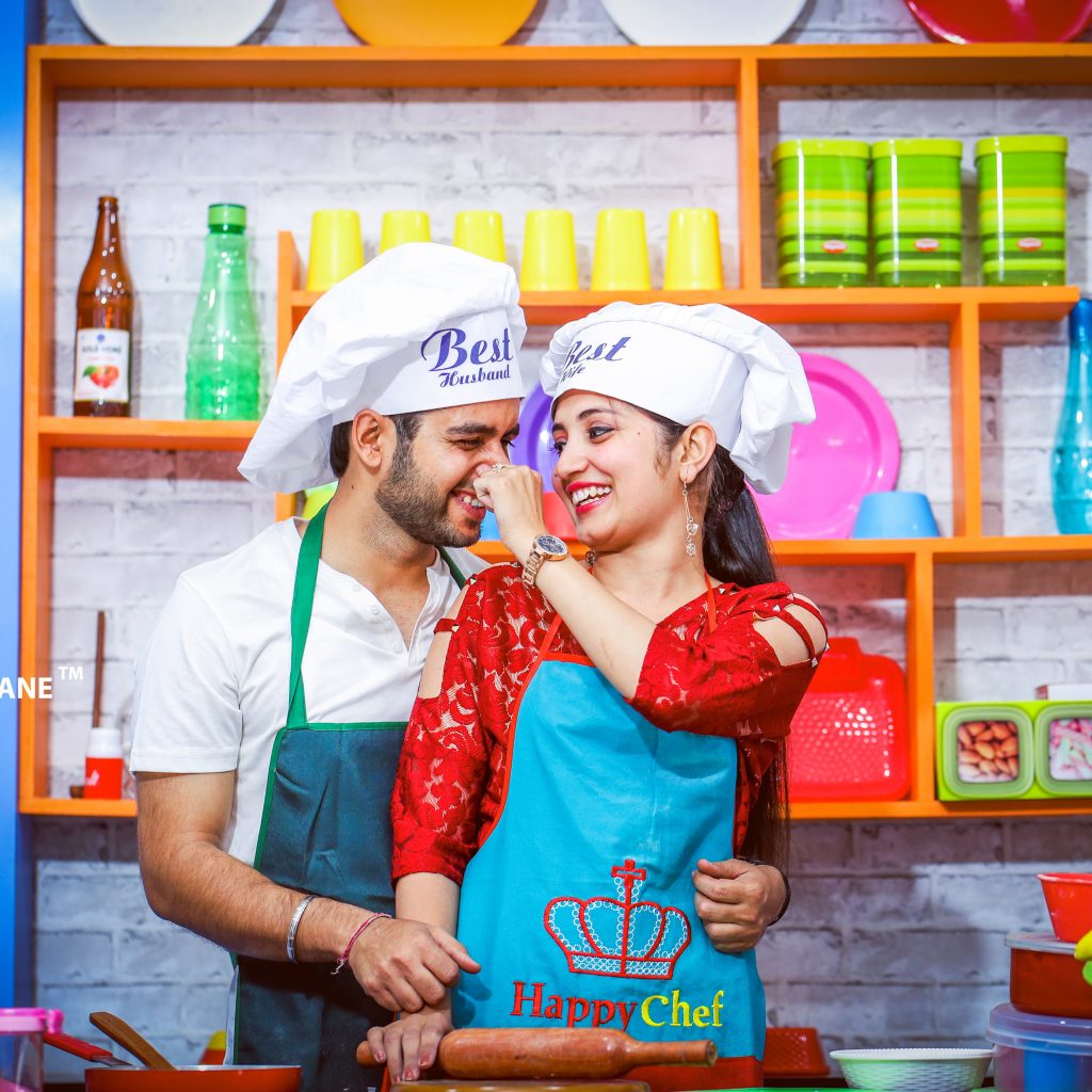 Happy Chef - theme of love