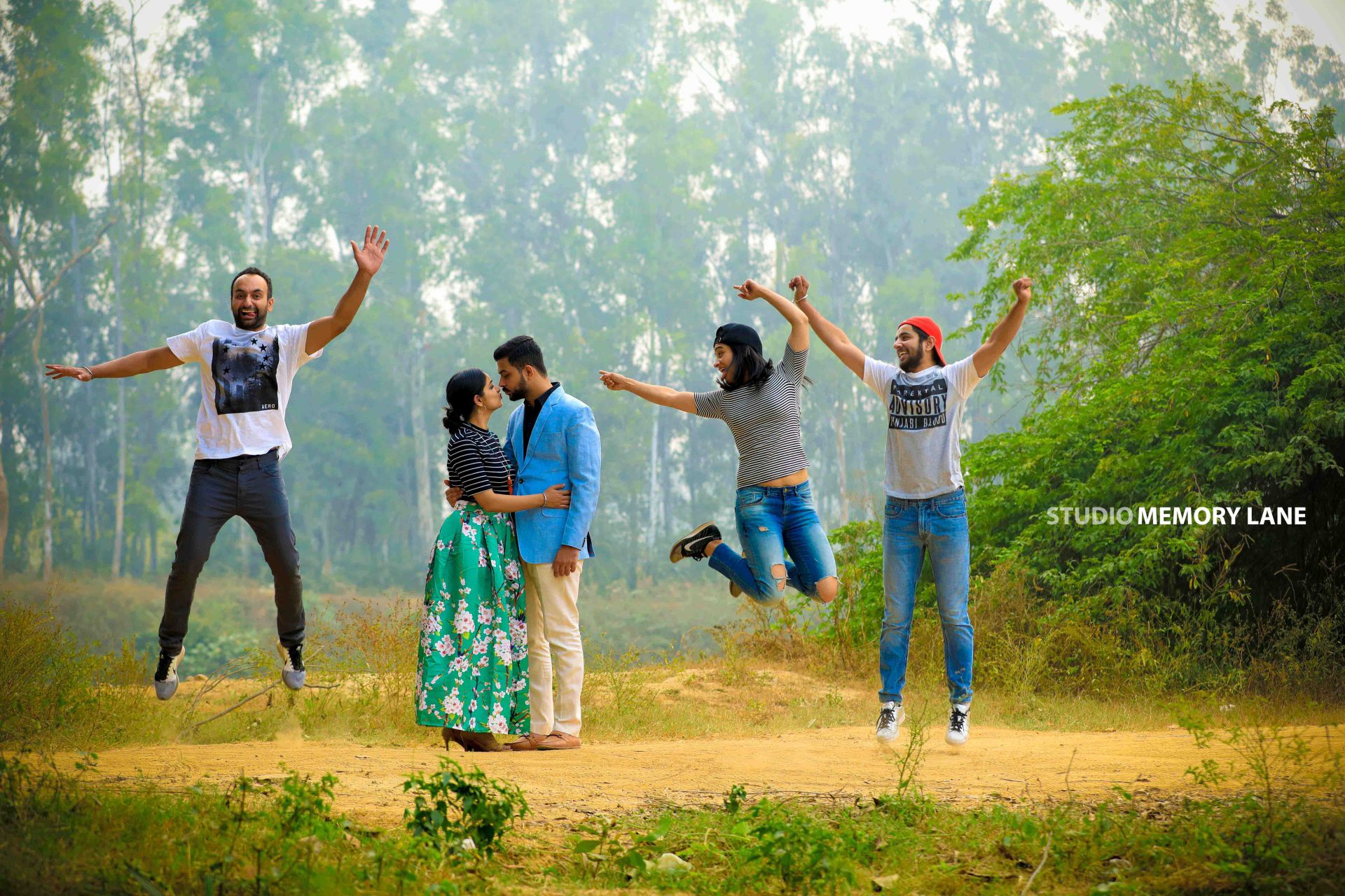 Candid wedding photographers Ferozepur | Friendship goals!