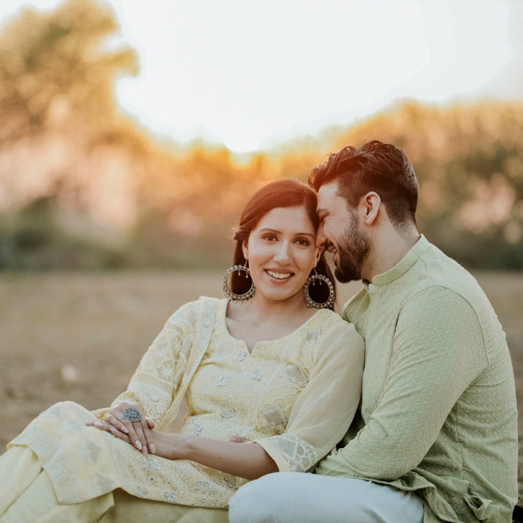 a love story where family played an important role- Couple's pre-wedding picture