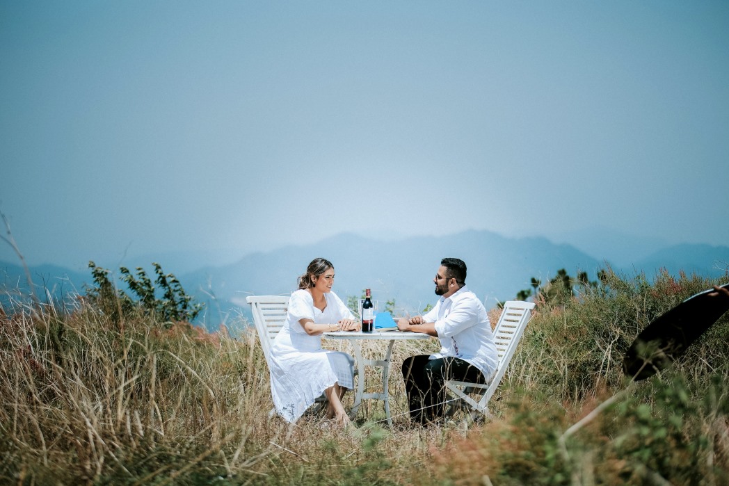 13 Amazing props to make your pre-wedding shoot   Just looking like a WOW!