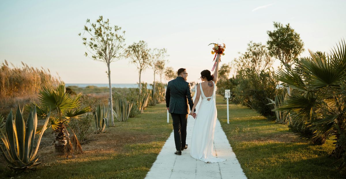 Best Outdoor Pre Wedding Locations in Delhi for Natural & Candid Shots (1)